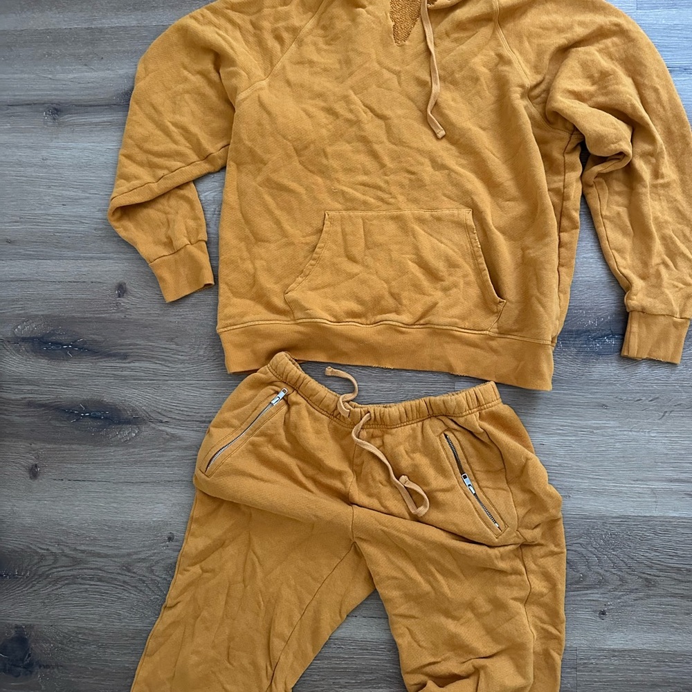 Sweatsuit - Picture 3 of 3